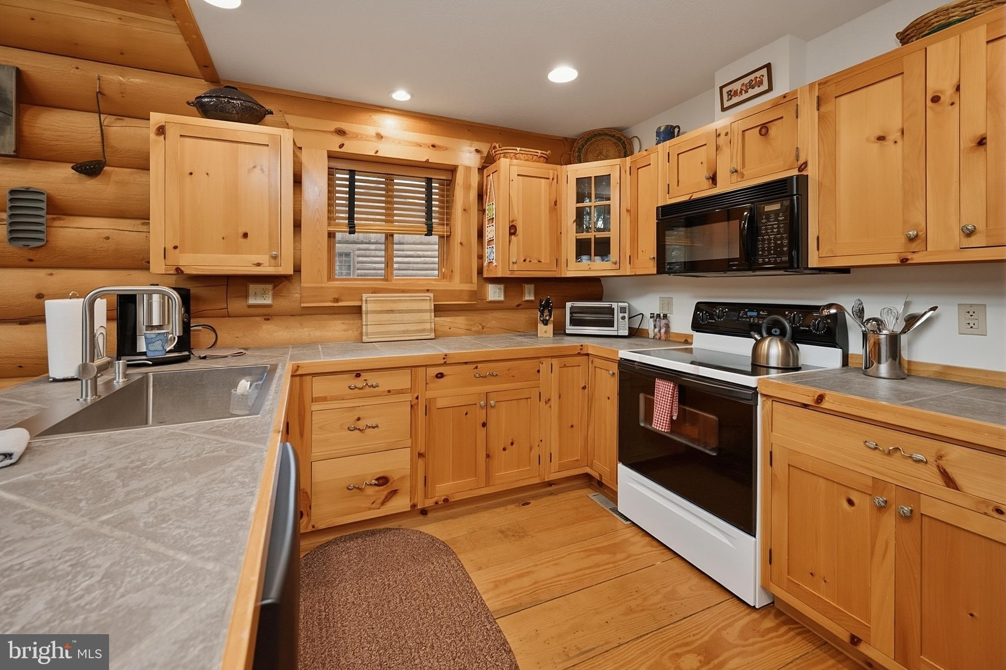 THOUSAND ACRES AT DCL - Residential