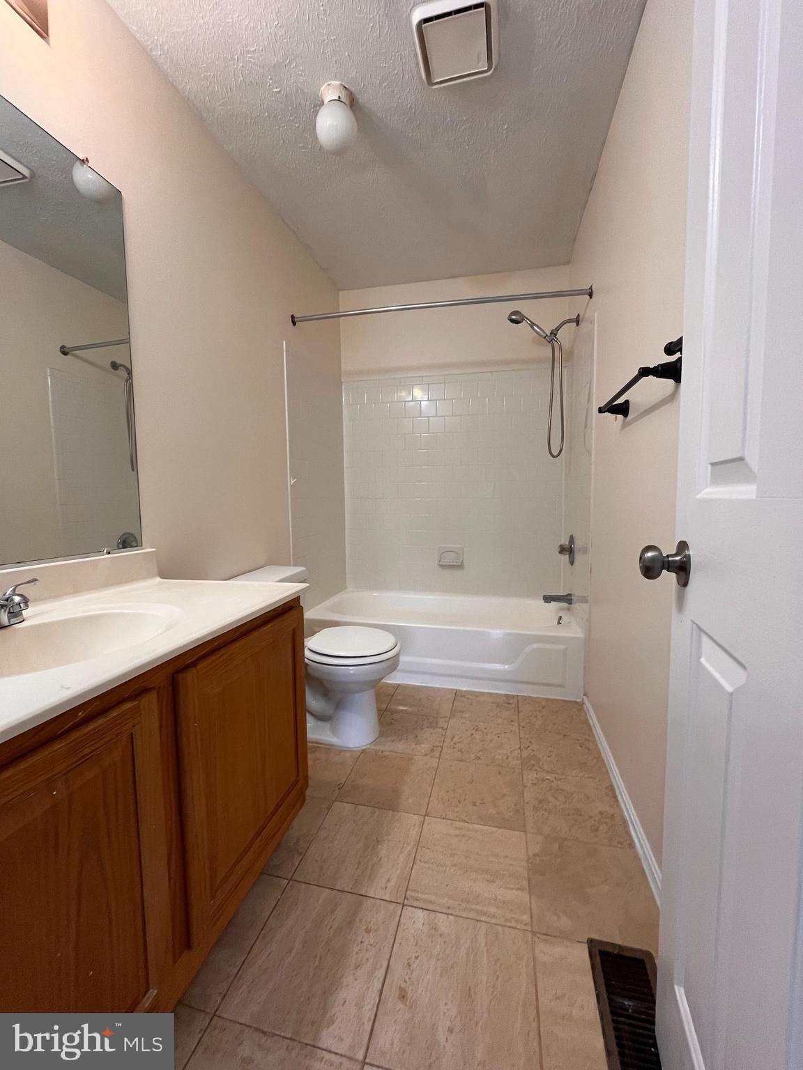 BOWLING BROOK FARMS - Residential Lease