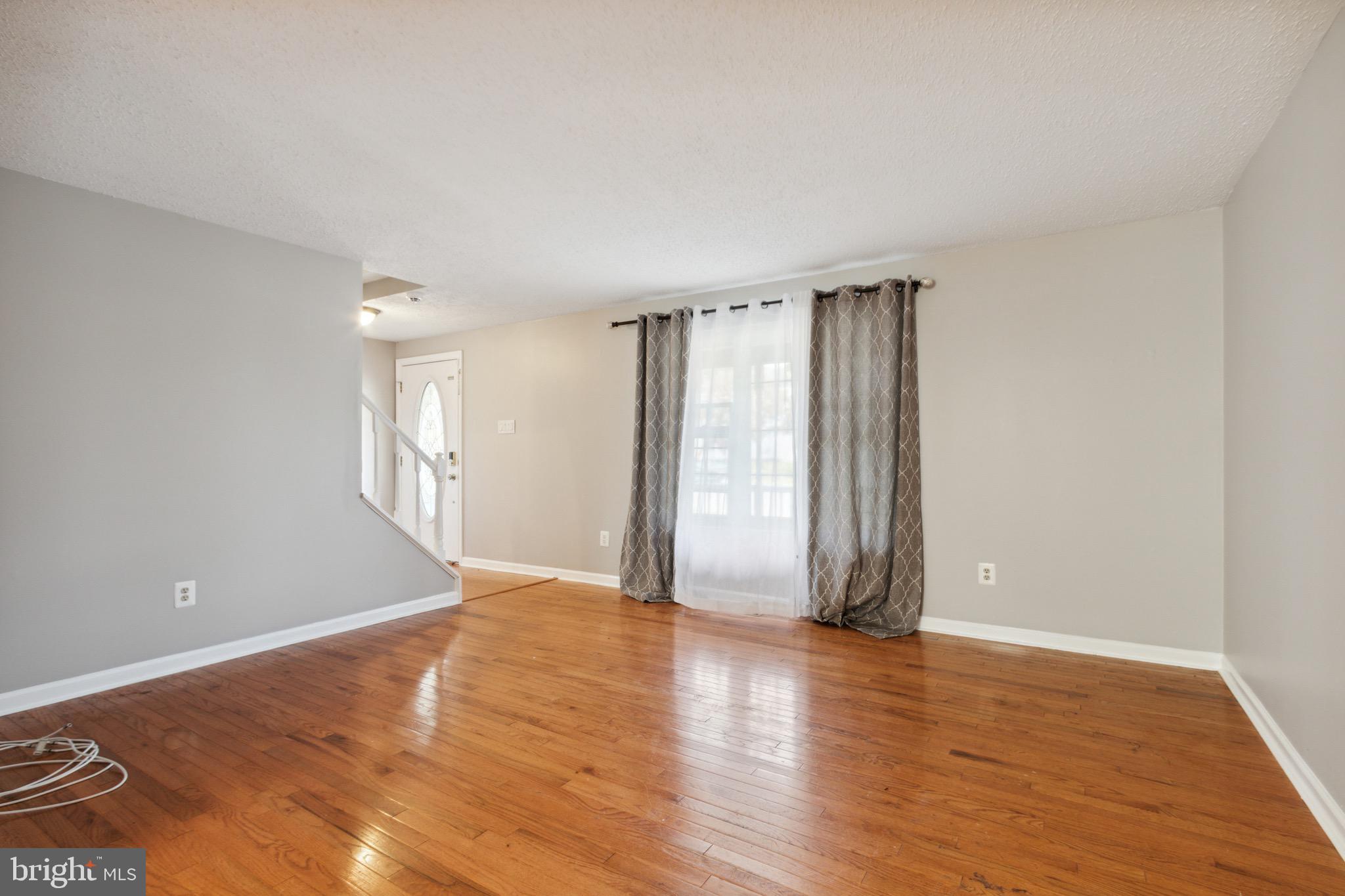 ROLLINGWOOD VILLAGE - Residential Lease