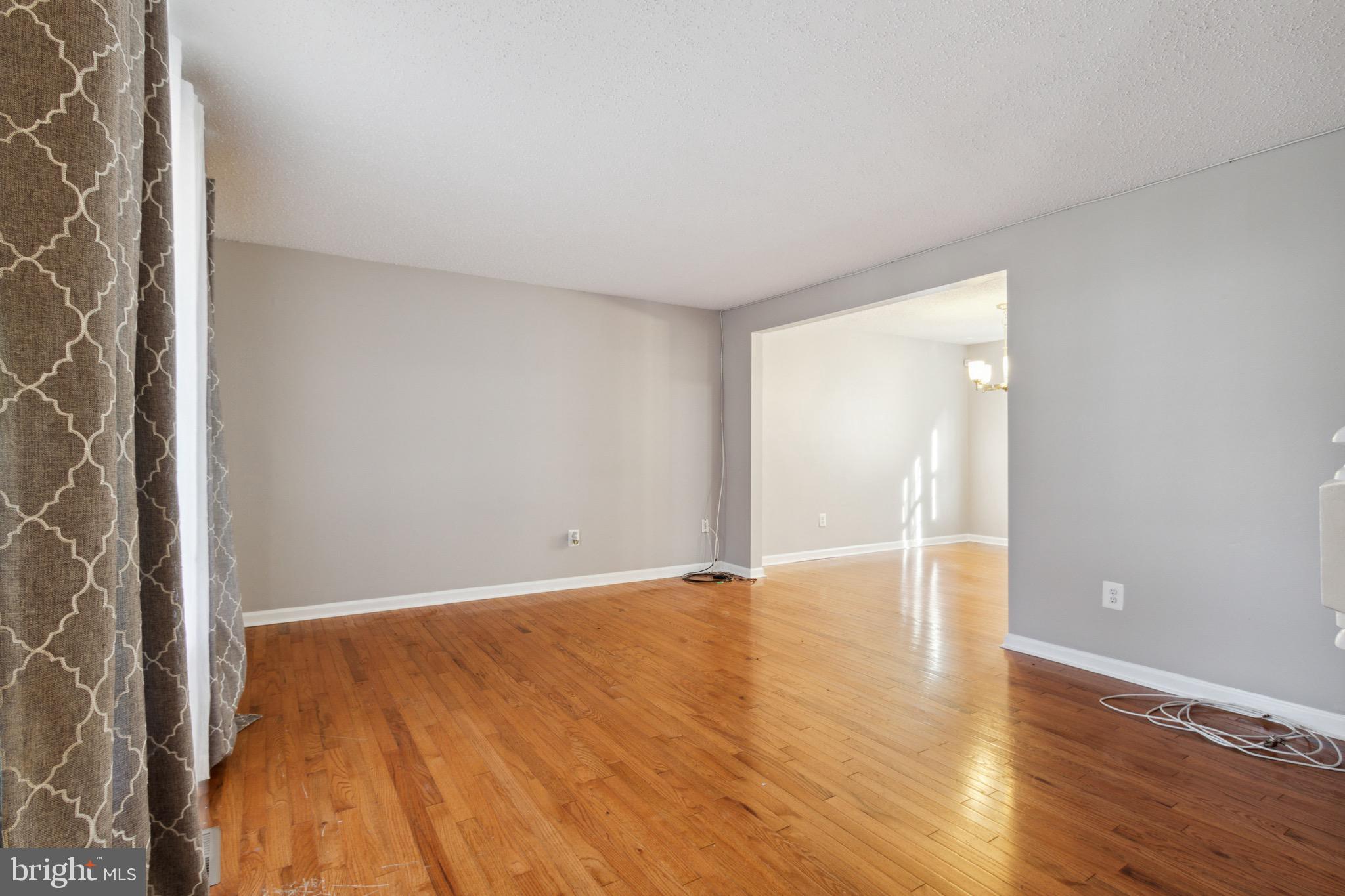 ROLLINGWOOD VILLAGE - Residential Lease