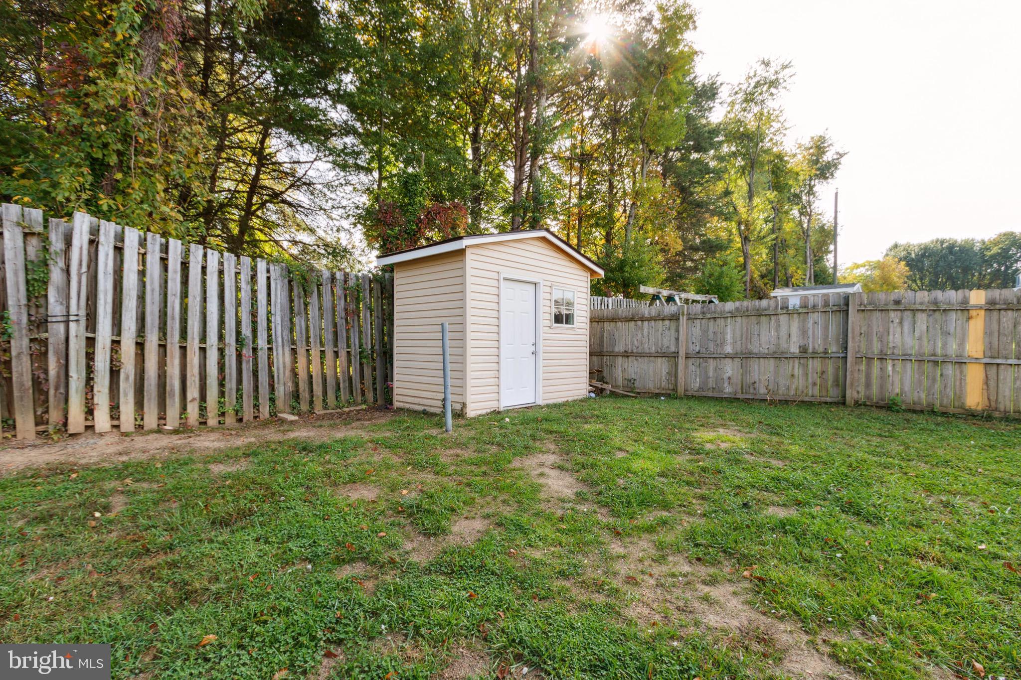 ROLLINGWOOD VILLAGE - Residential Lease