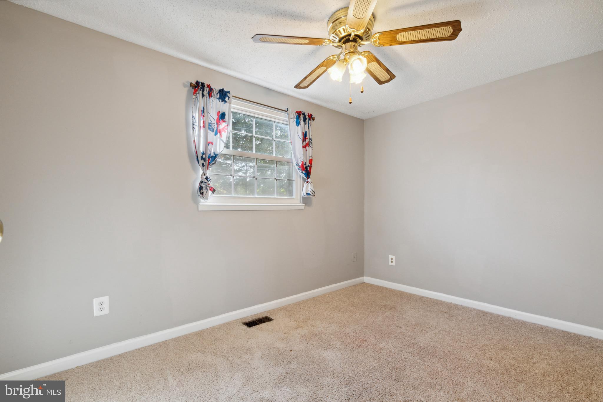 ROLLINGWOOD VILLAGE - Residential Lease