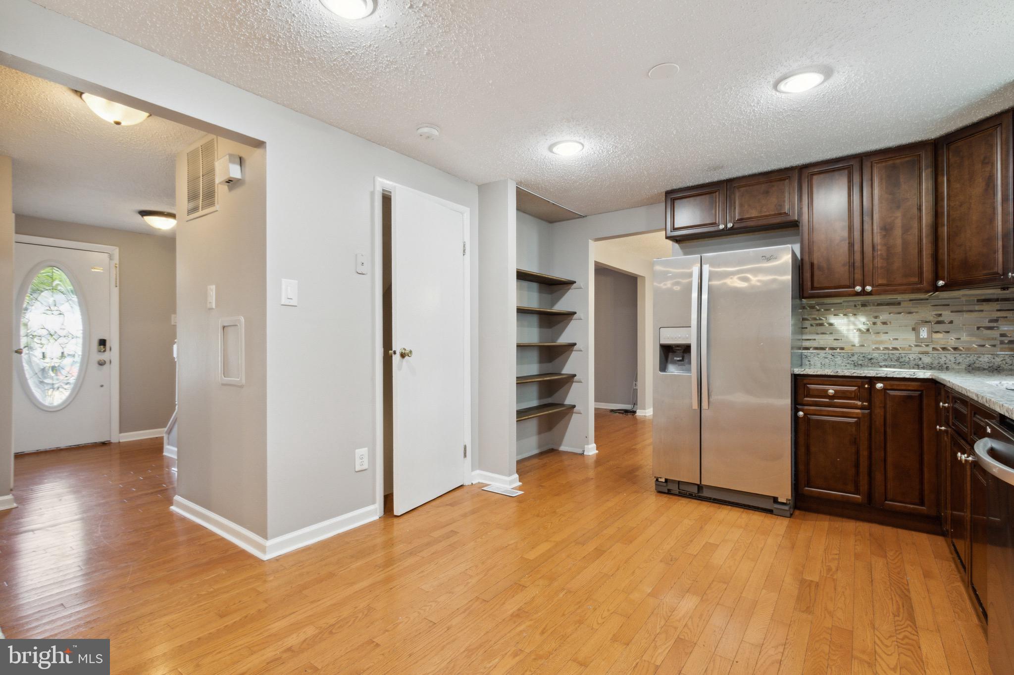 ROLLINGWOOD VILLAGE - Residential Lease