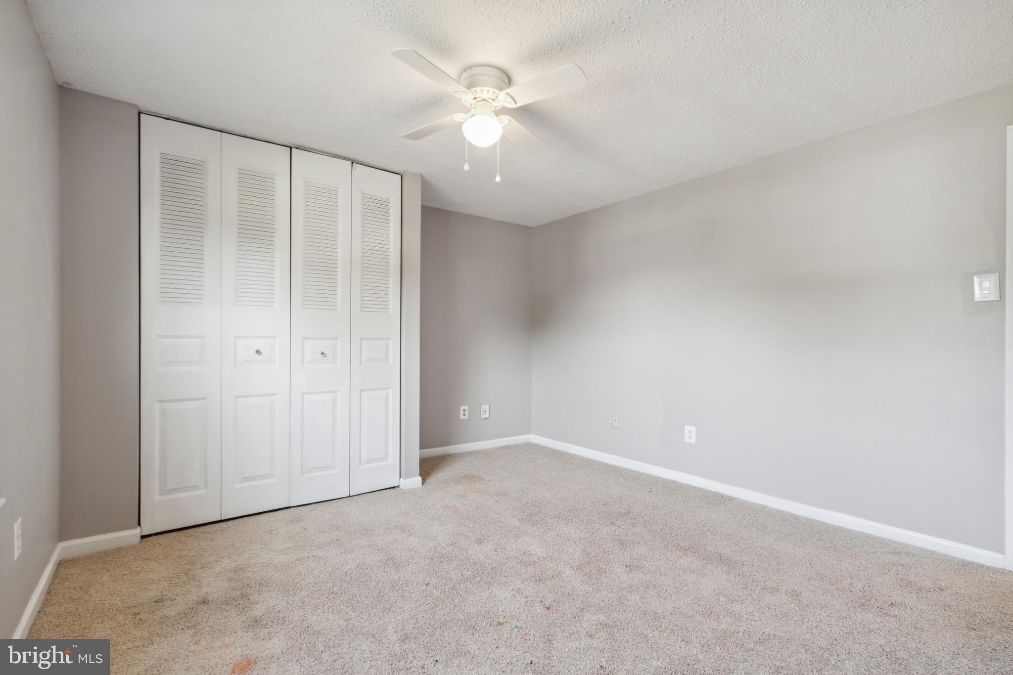 ROLLINGWOOD VILLAGE - Residential Lease