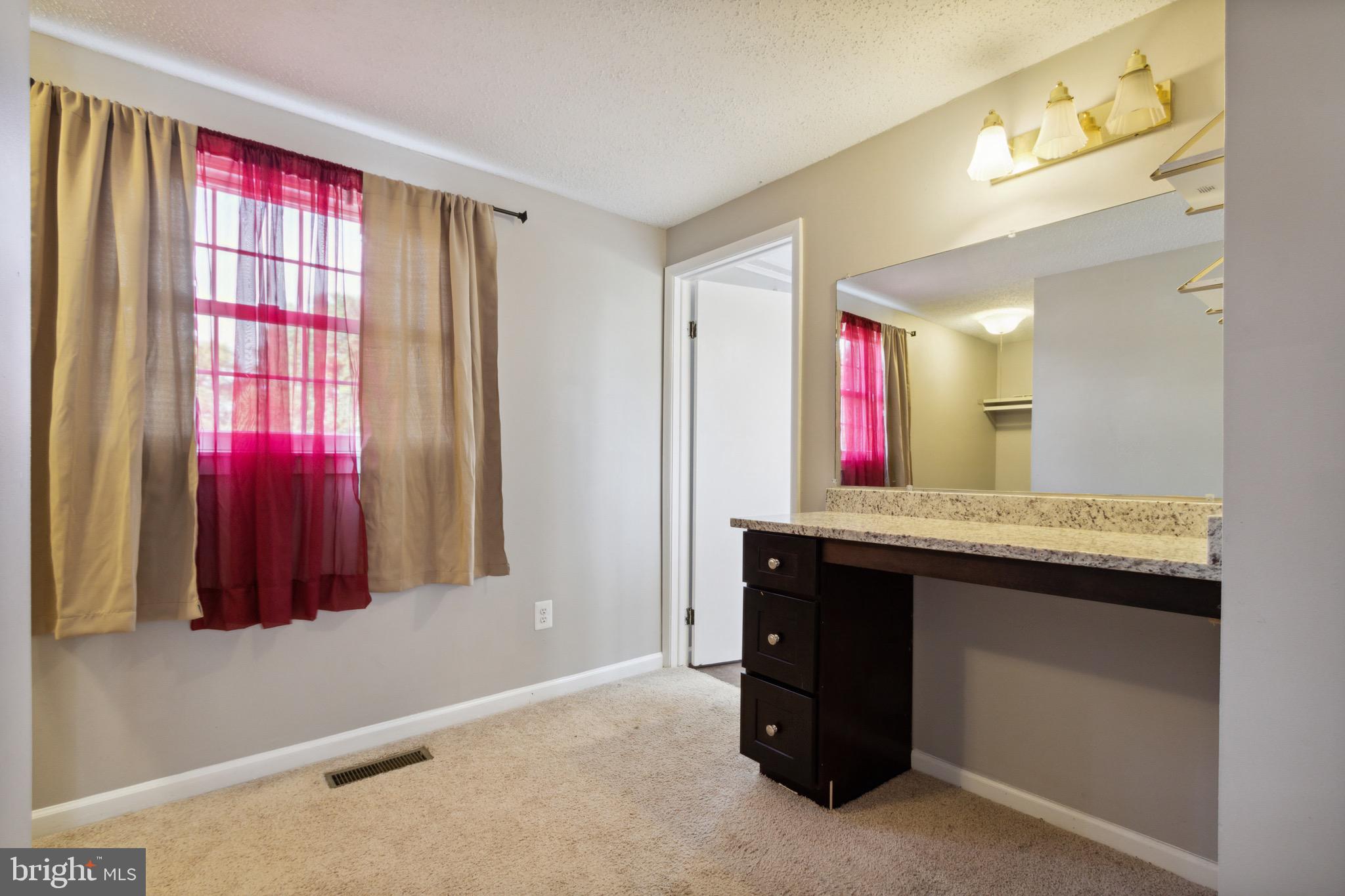 ROLLINGWOOD VILLAGE - Residential Lease