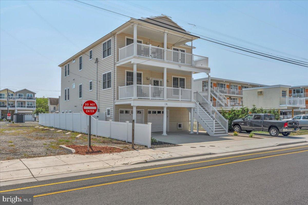 240 E TAYLOR AVENUE 100