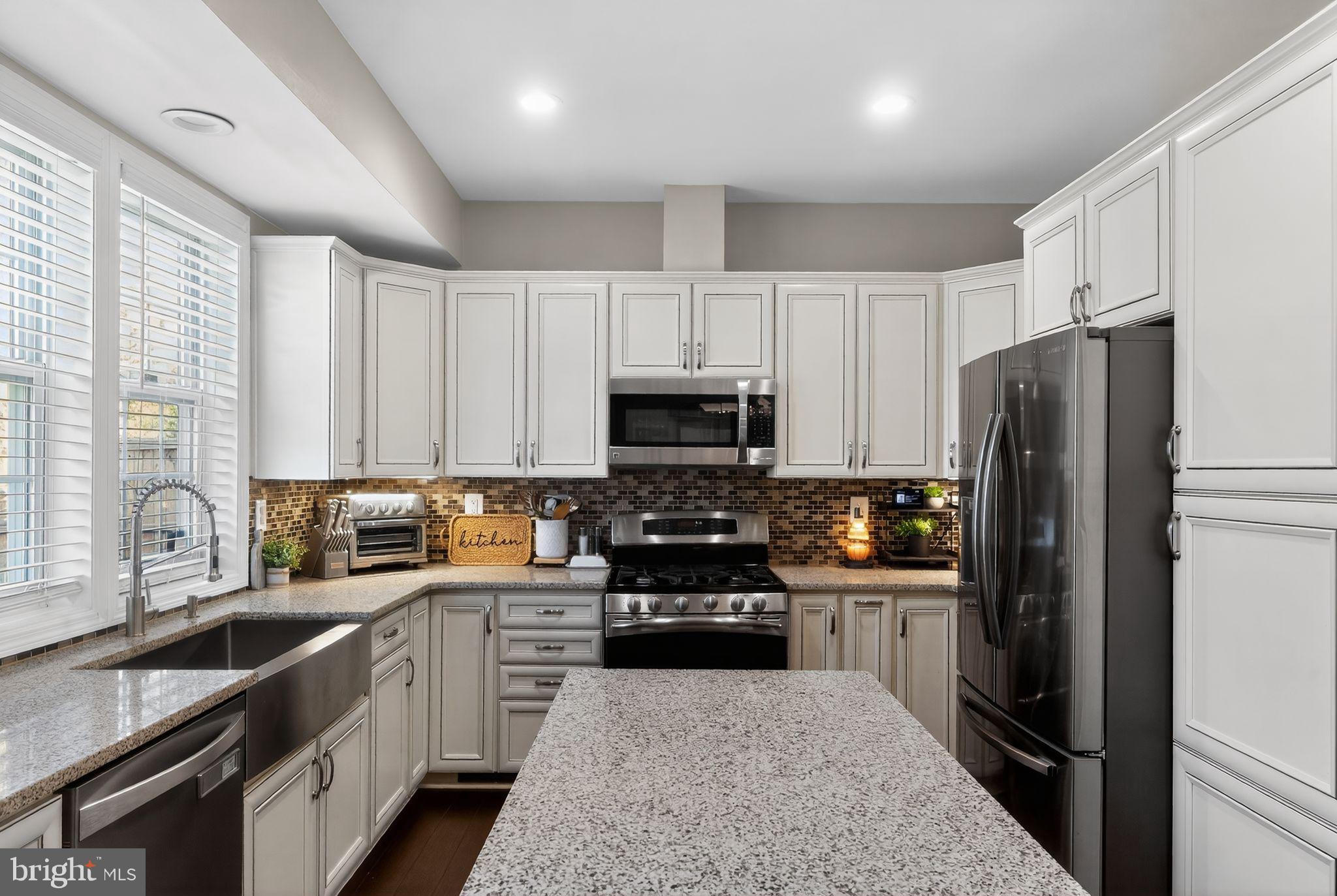 ELKRIDGE HEIGHTS - Residential