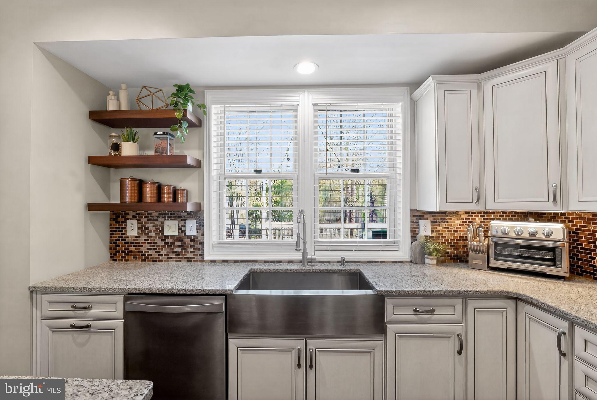 ELKRIDGE HEIGHTS - Residential