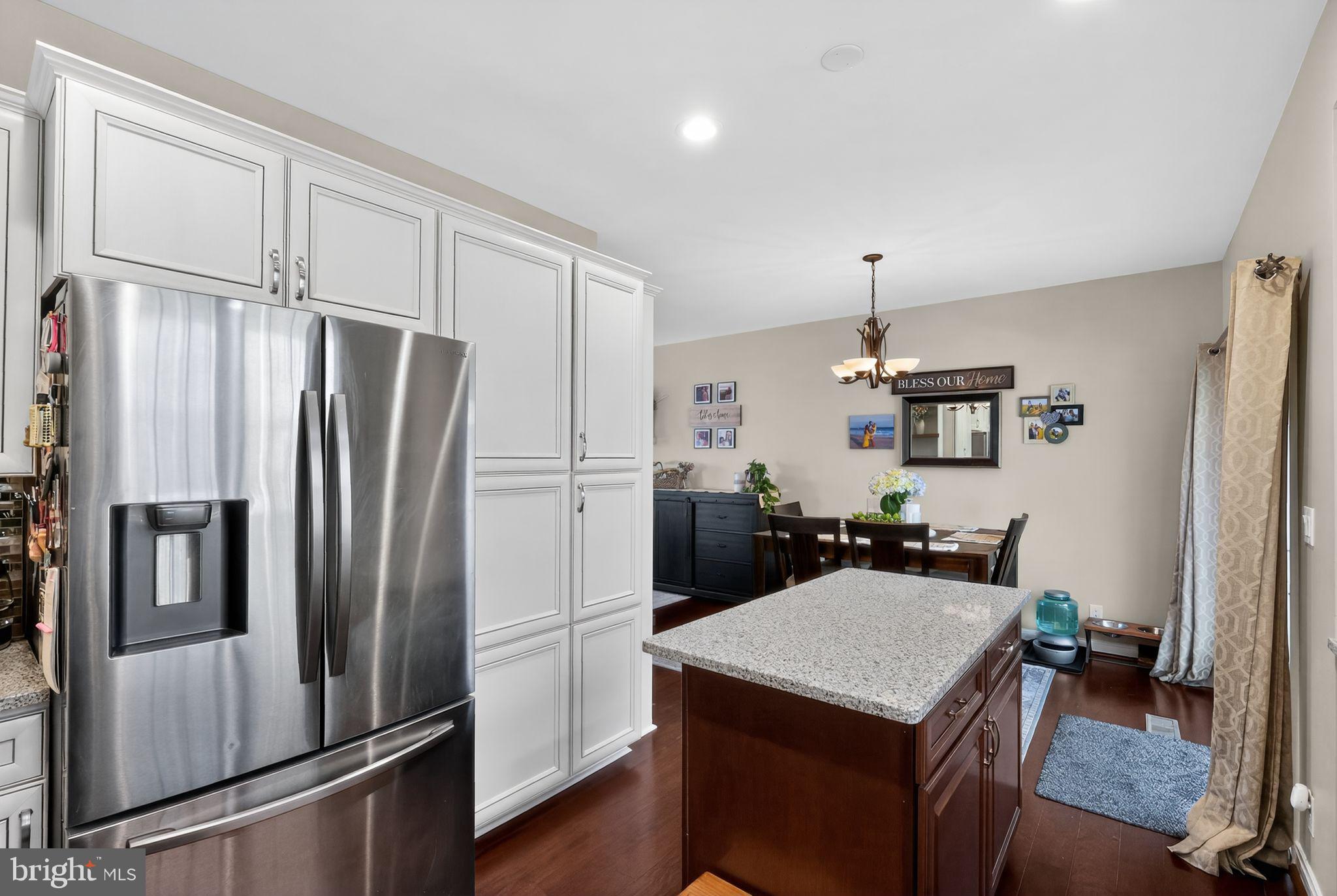 ELKRIDGE HEIGHTS - Residential