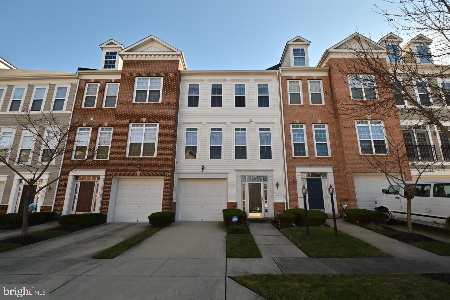 4321 TALMADGE CIRCLE