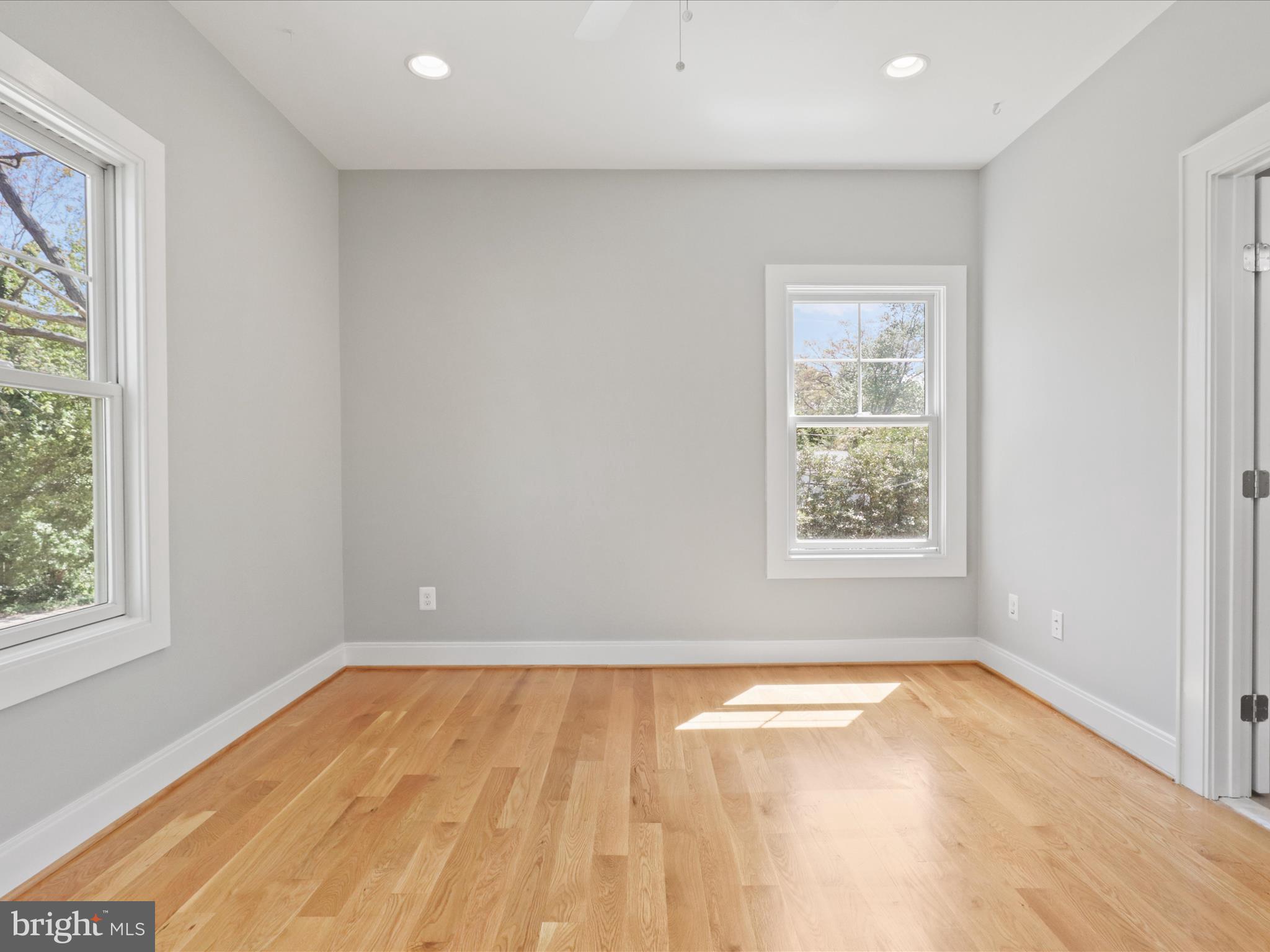 NEW ALEXANDRIA - Residential