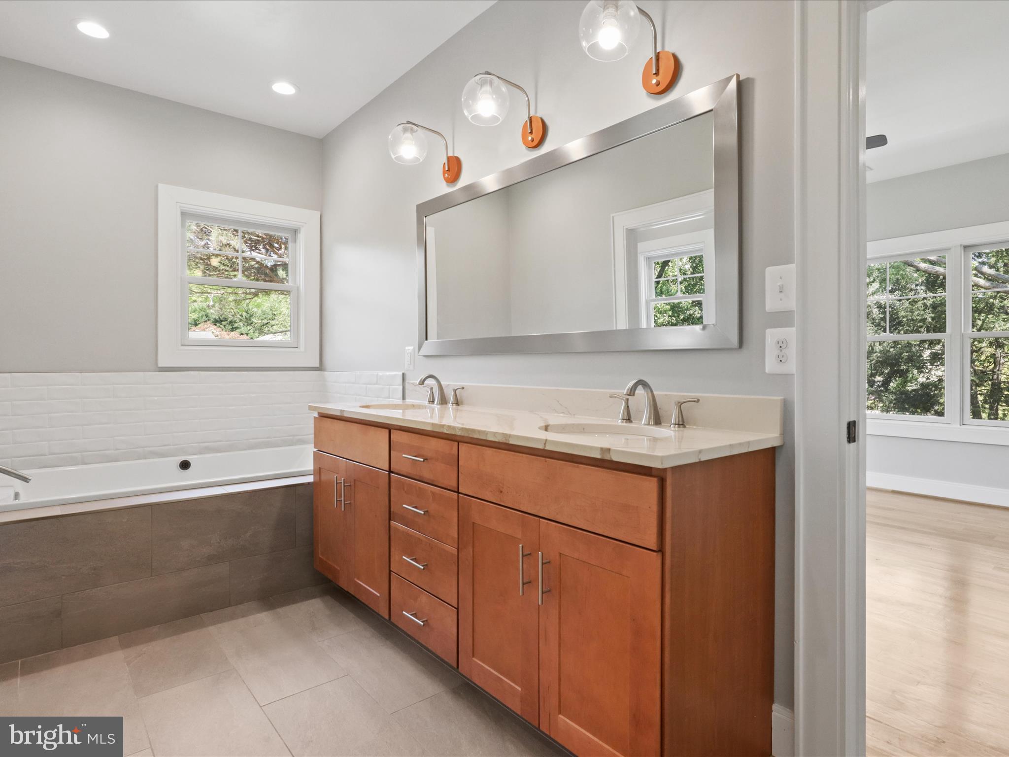 NEW ALEXANDRIA - Residential