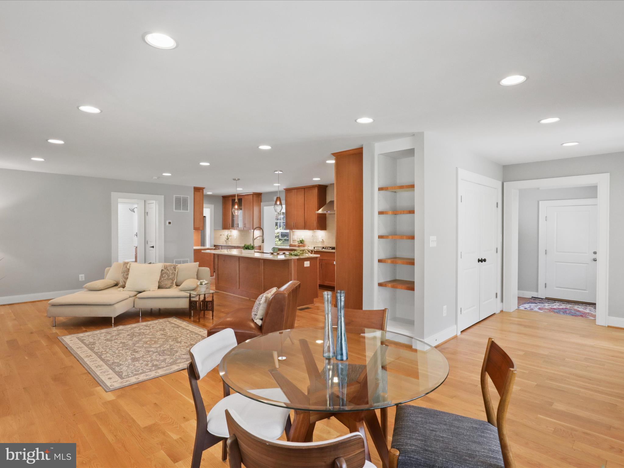 NEW ALEXANDRIA - Residential