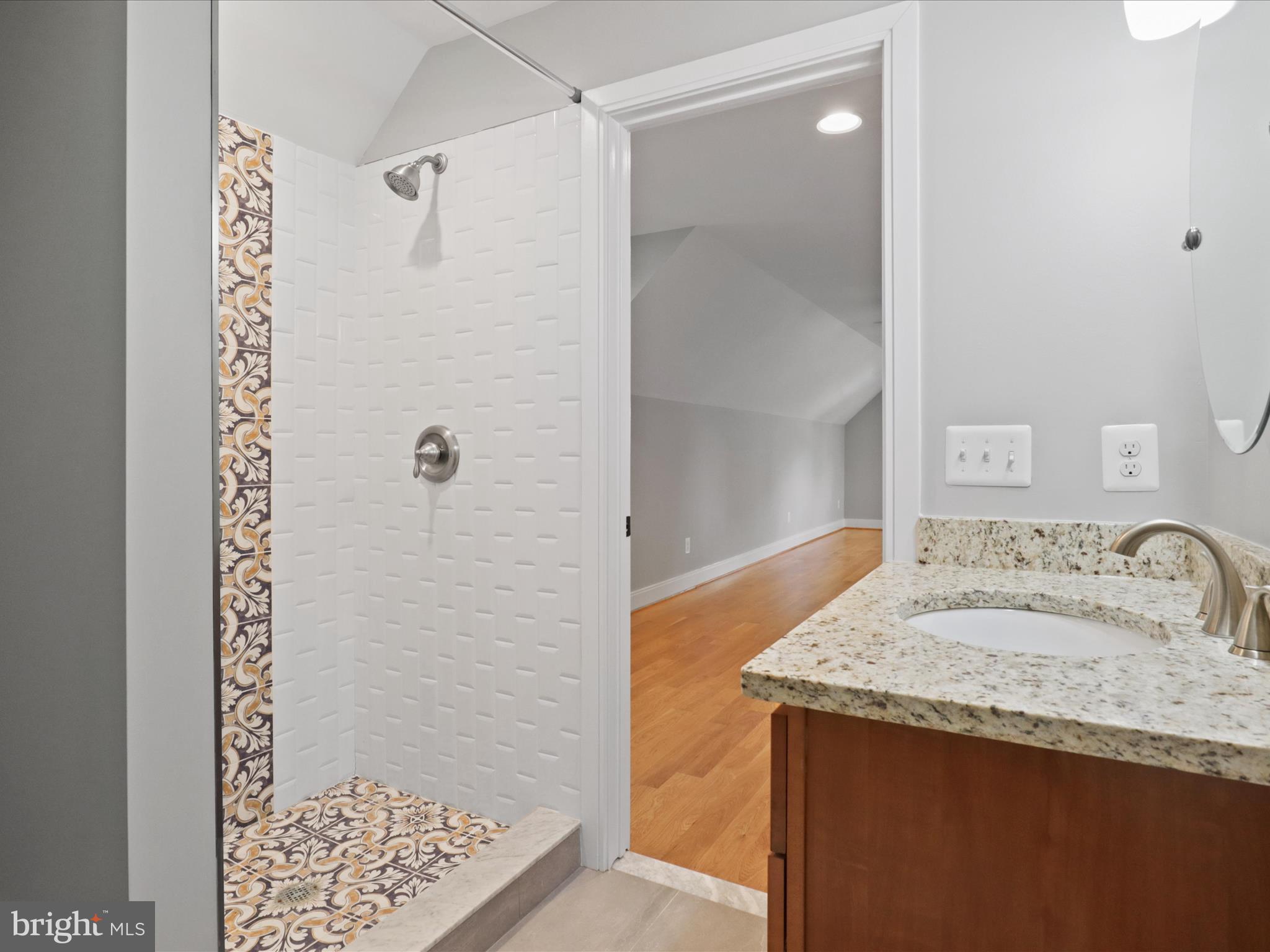 NEW ALEXANDRIA - Residential