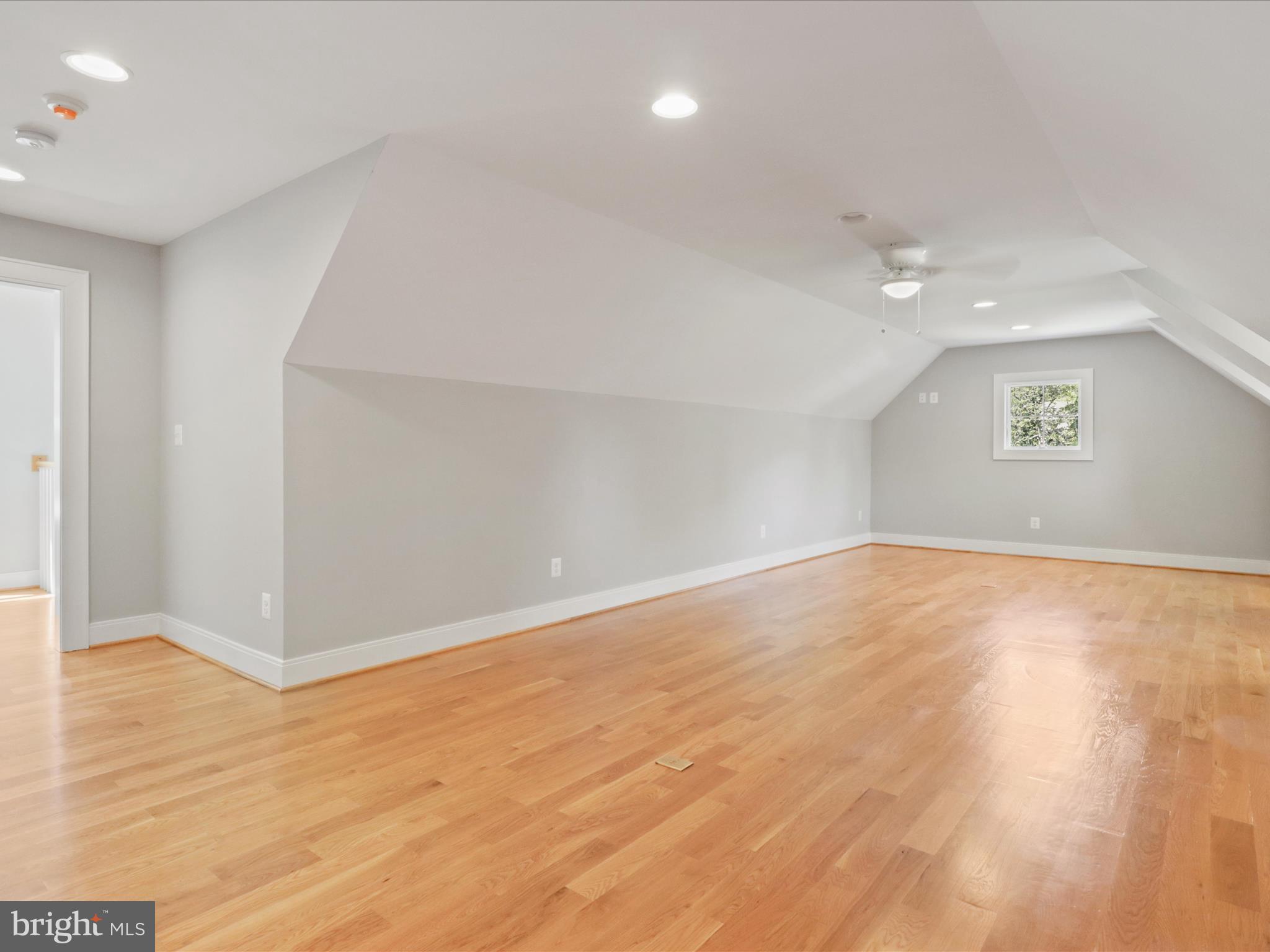 NEW ALEXANDRIA - Residential