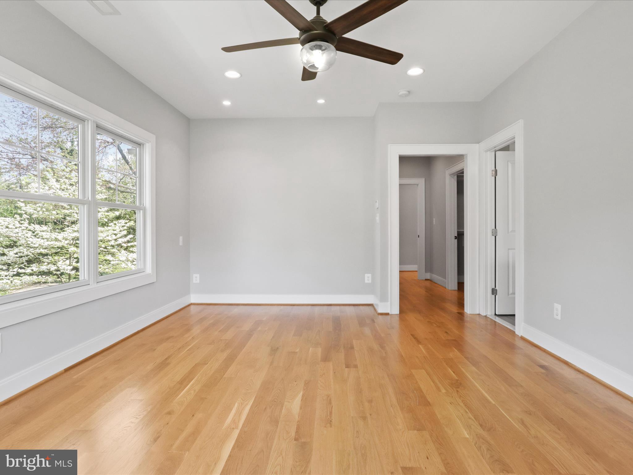 NEW ALEXANDRIA - Residential