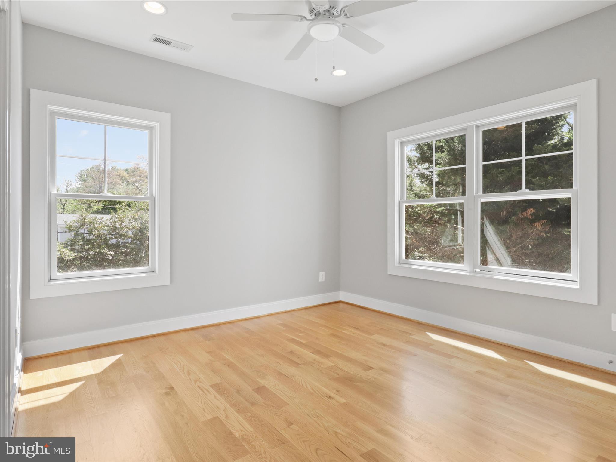 NEW ALEXANDRIA - Residential