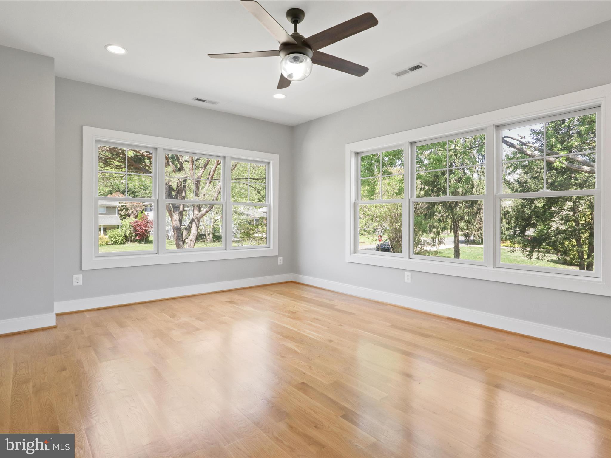 NEW ALEXANDRIA - Residential