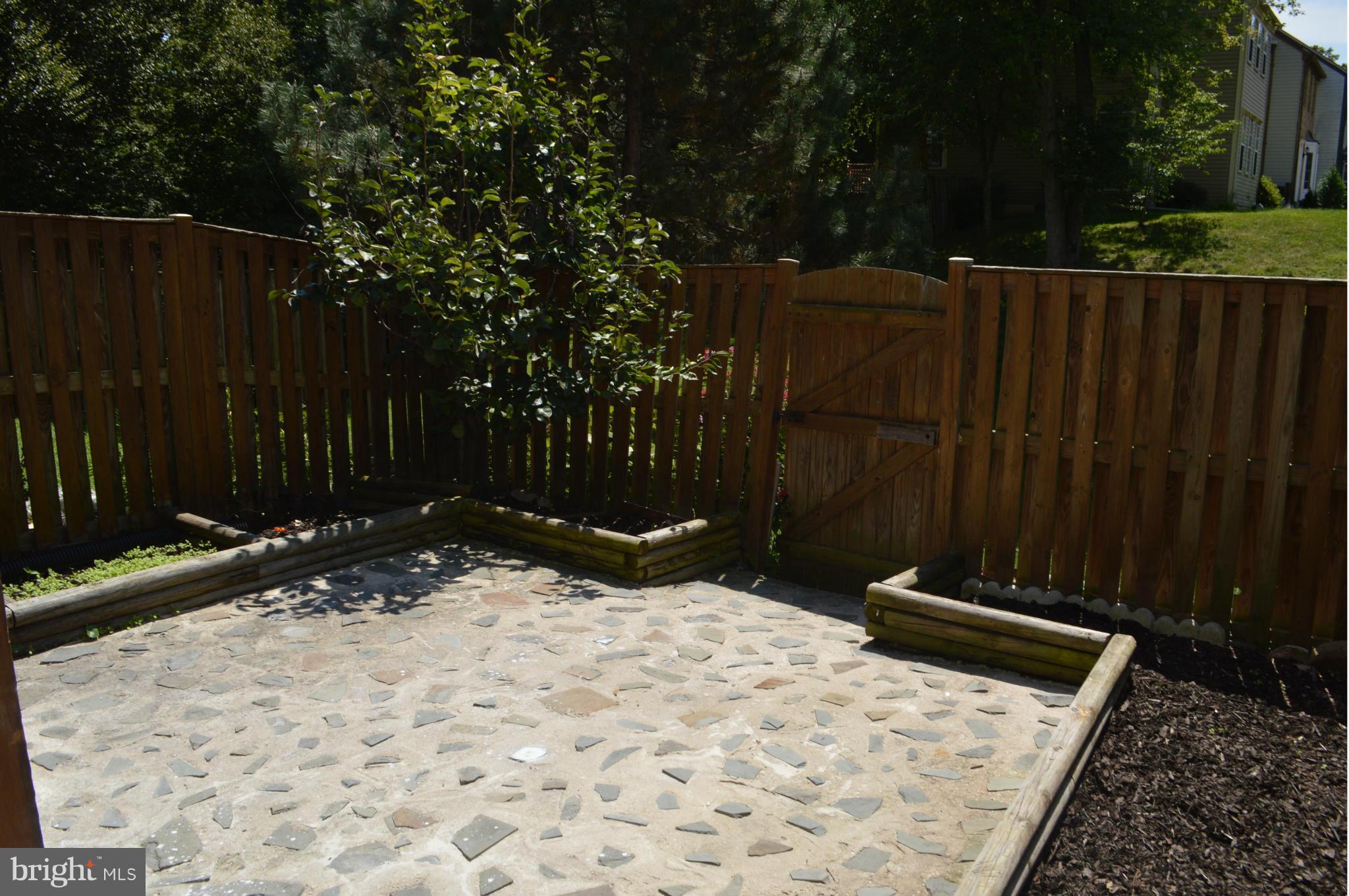 LAKE RIDGE - Residential Lease