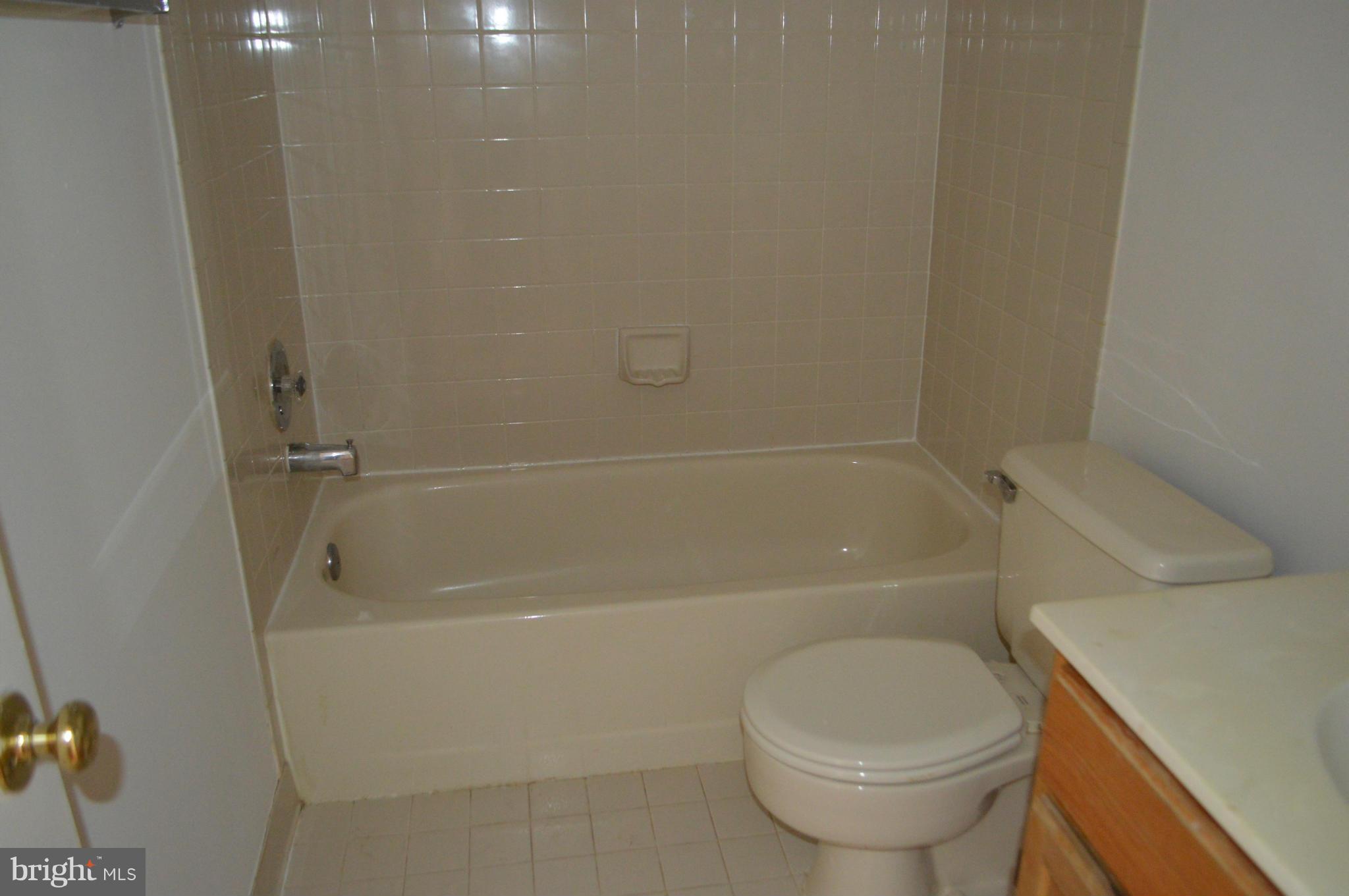 LAKE RIDGE - Residential Lease