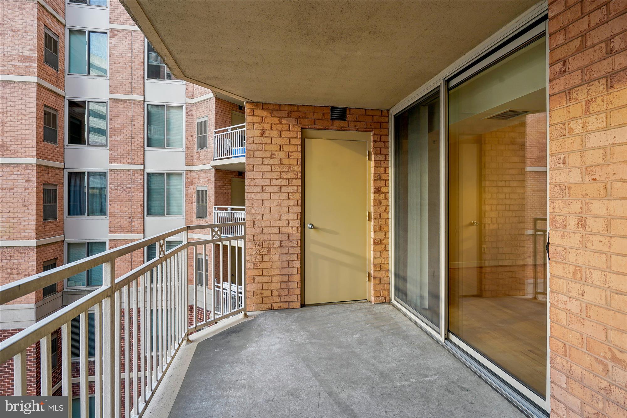 THE CHASE AT BETHESDA - Residential