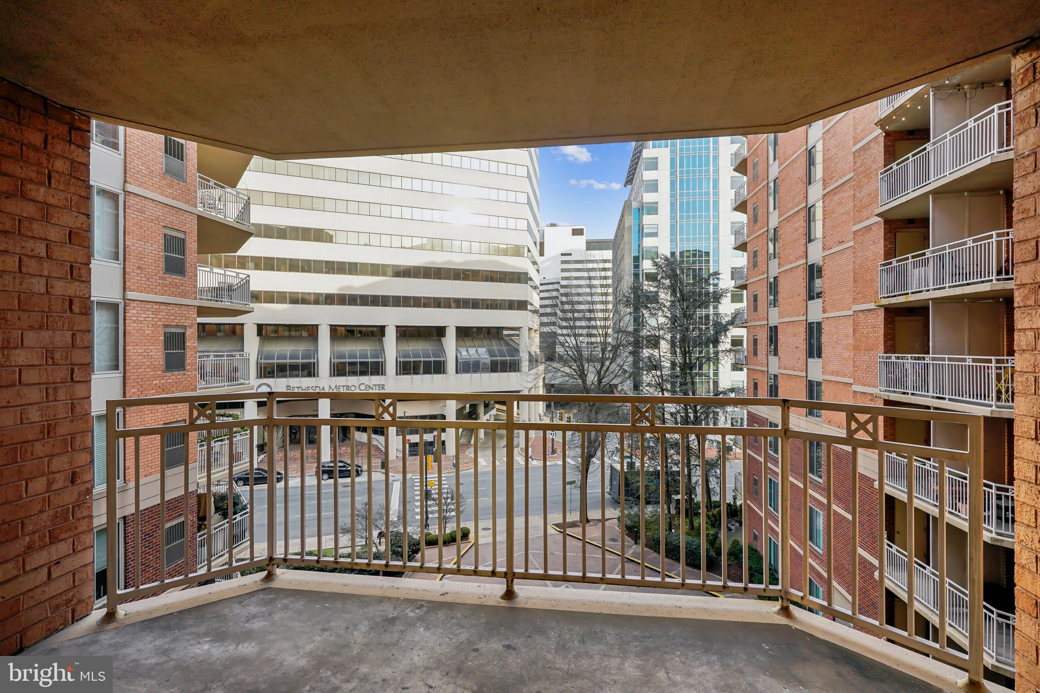 THE CHASE AT BETHESDA - Residential