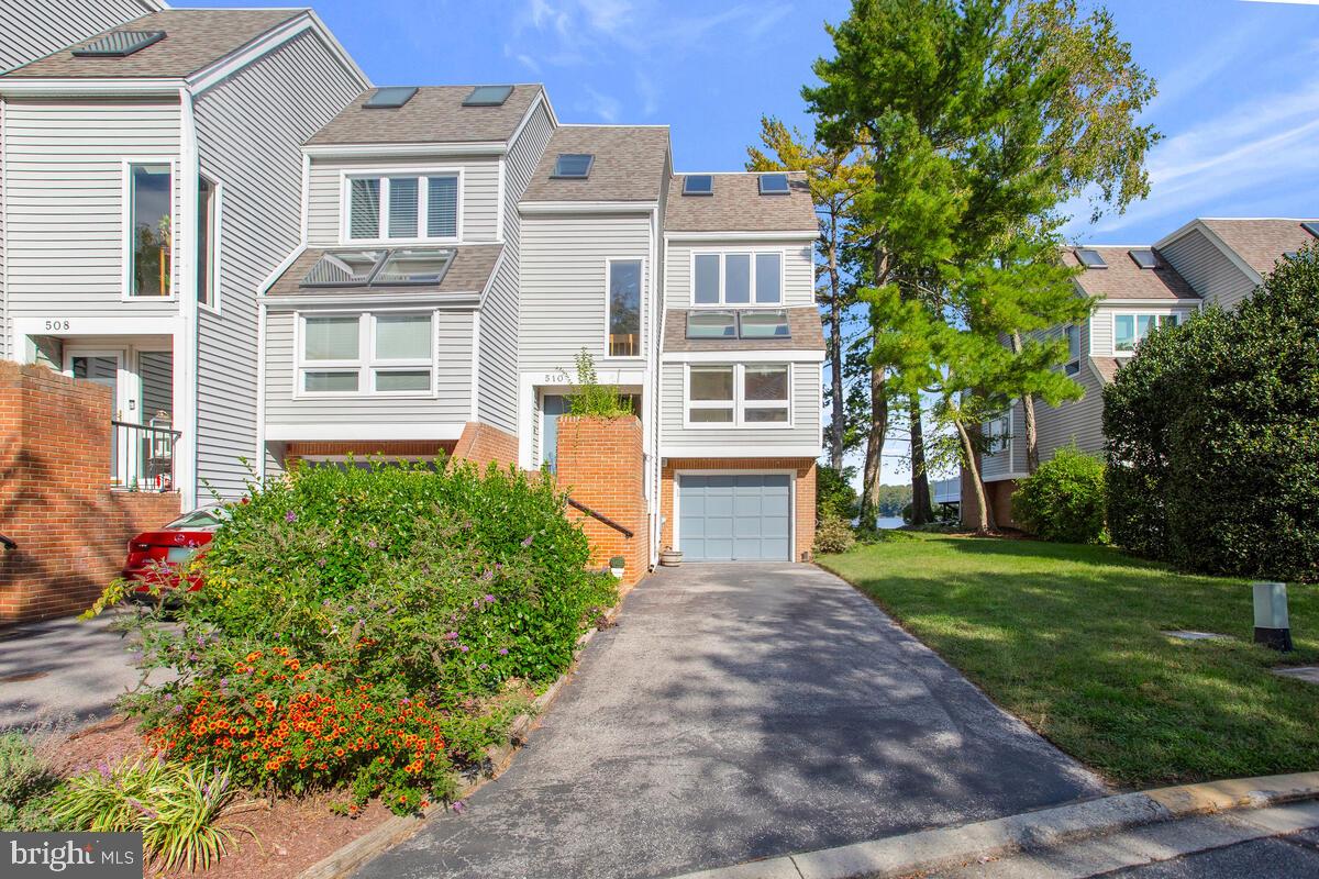 MOORINGS ON THE MAGOTHY - Residential