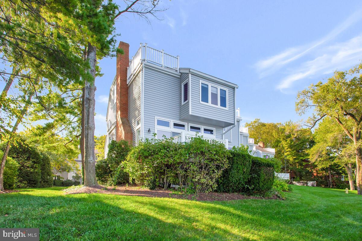 MOORINGS ON THE MAGOTHY - Residential