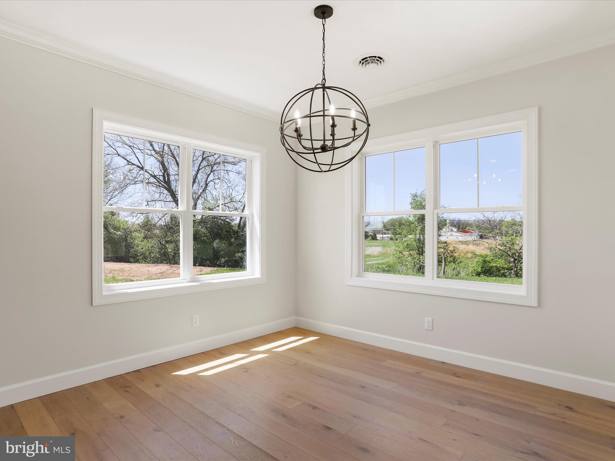 MEADOWBROOK - Residential