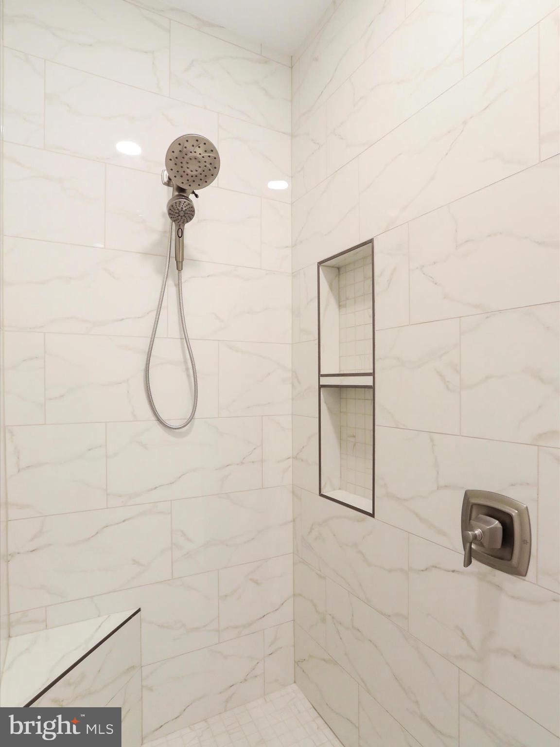 MEADOWBROOK - Residential