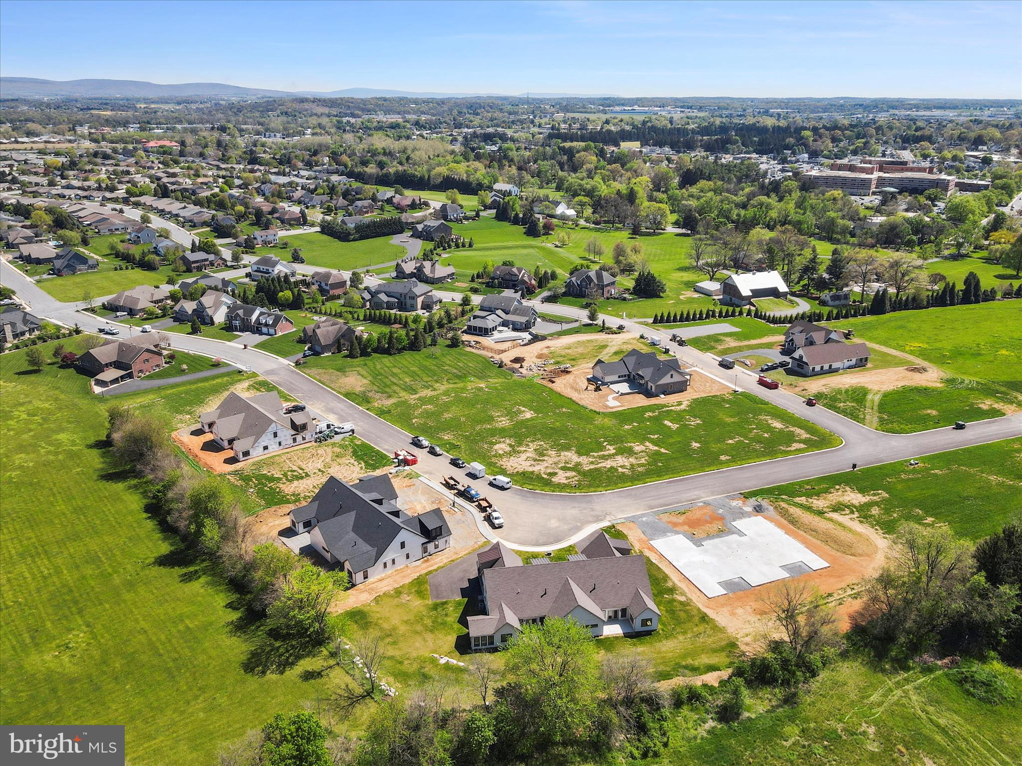 MEADOWBROOK - Residential