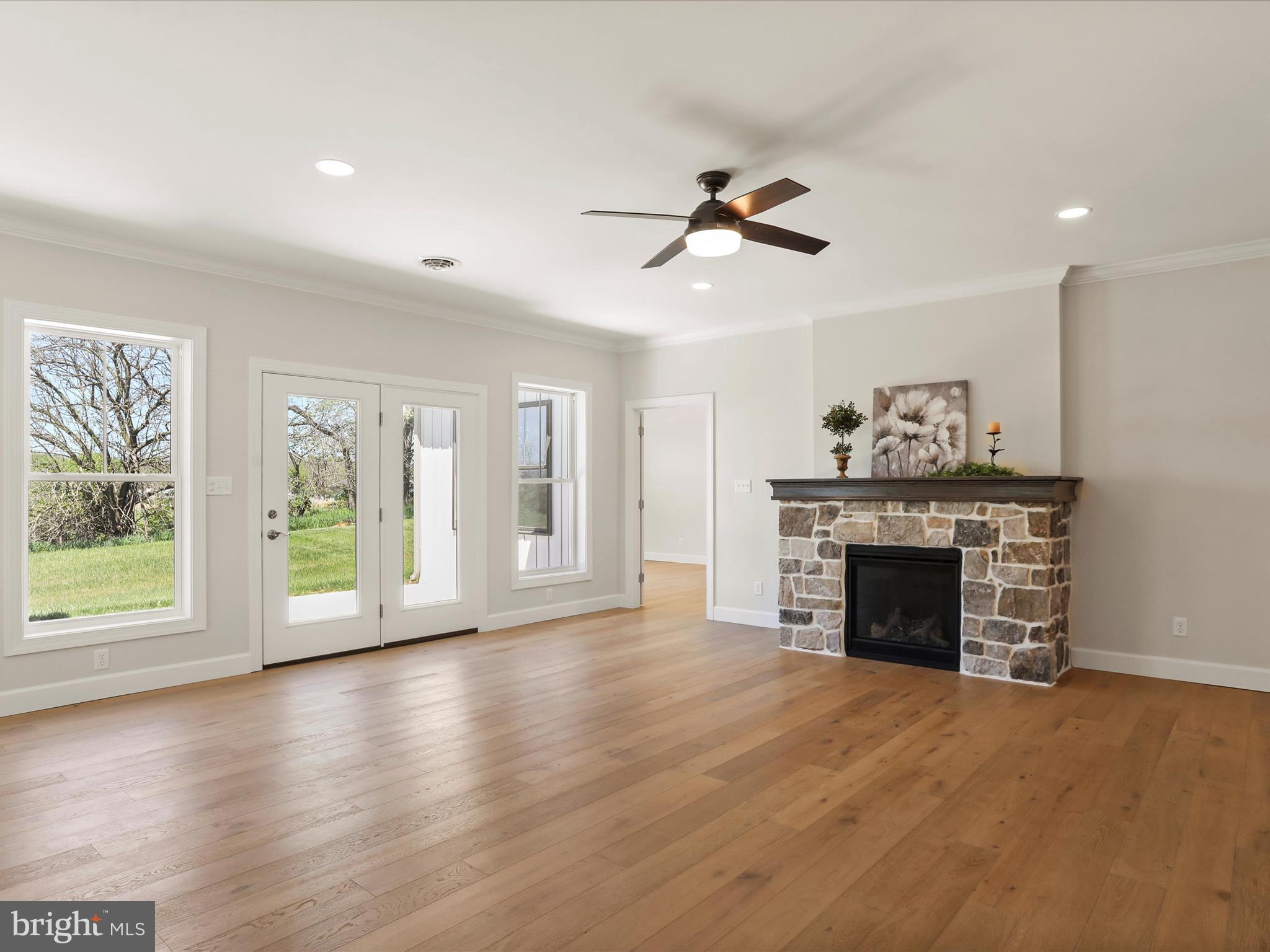 MEADOWBROOK - Residential