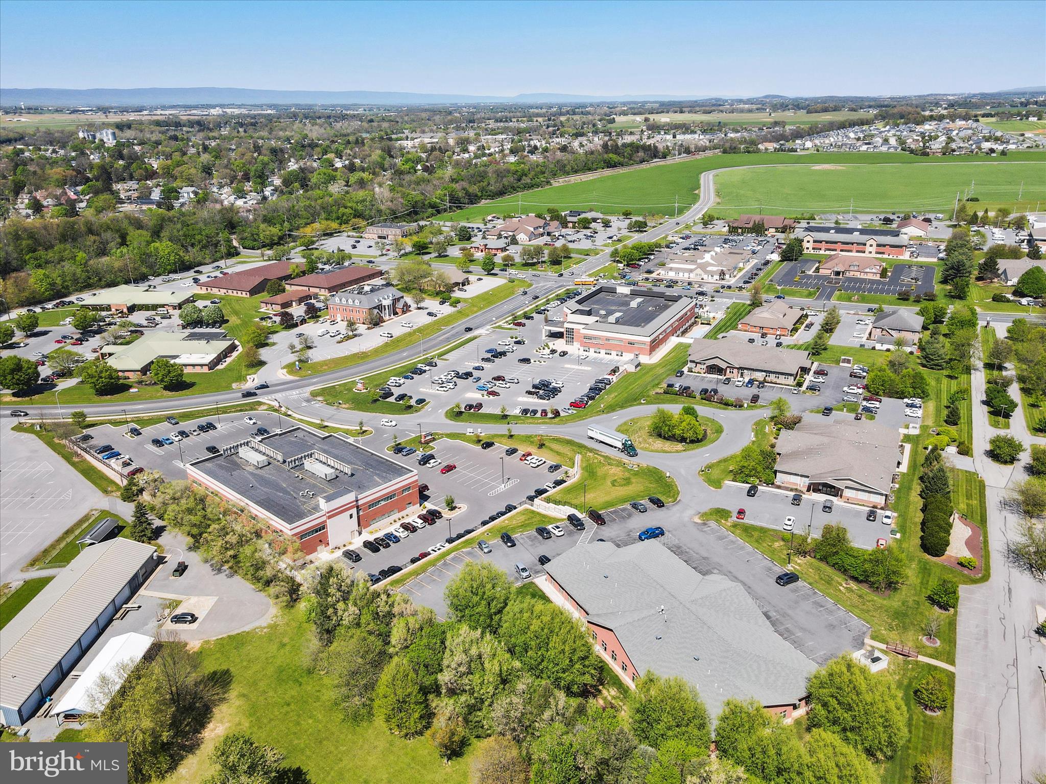 MEADOWBROOK - Residential