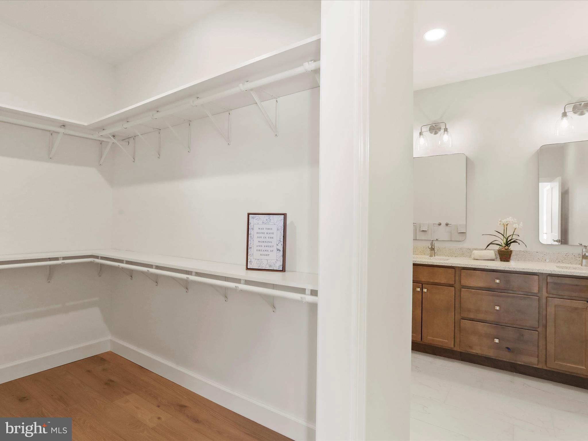 MEADOWBROOK - Residential