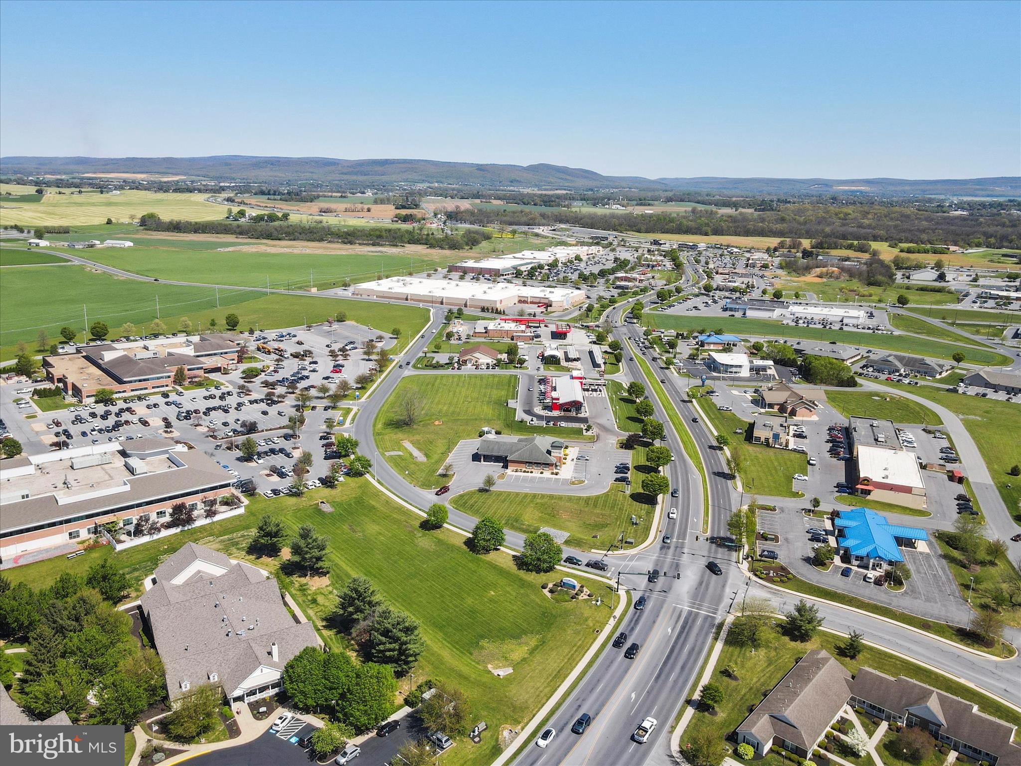 MEADOWBROOK - Residential