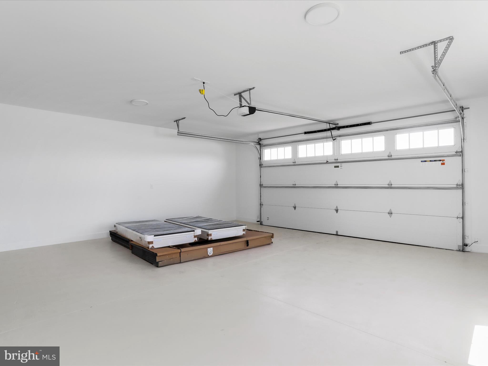 MEADOWBROOK - Residential