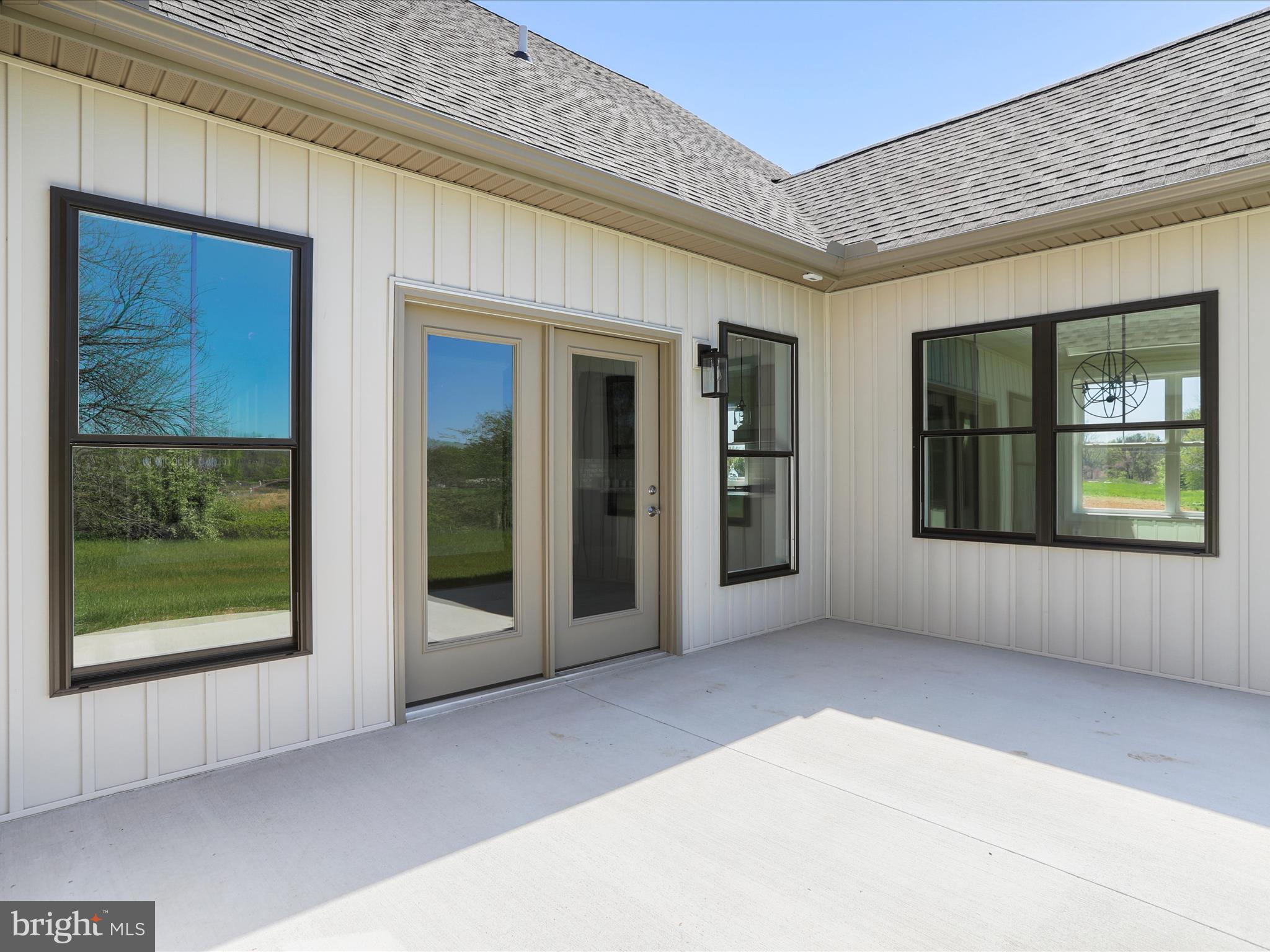 MEADOWBROOK - Residential