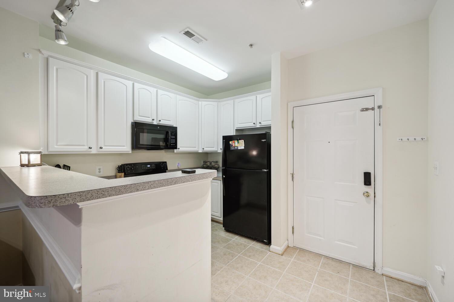 THE AVENUE AT FOREST RUN - Residential