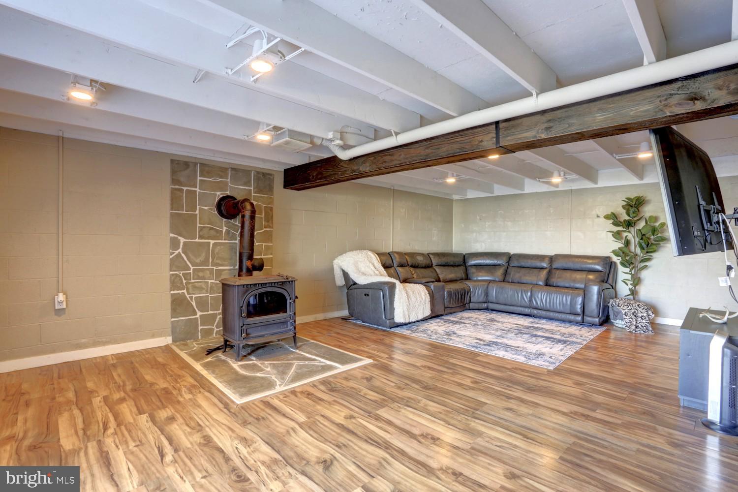 CLAY TOWNSHIP - Residential