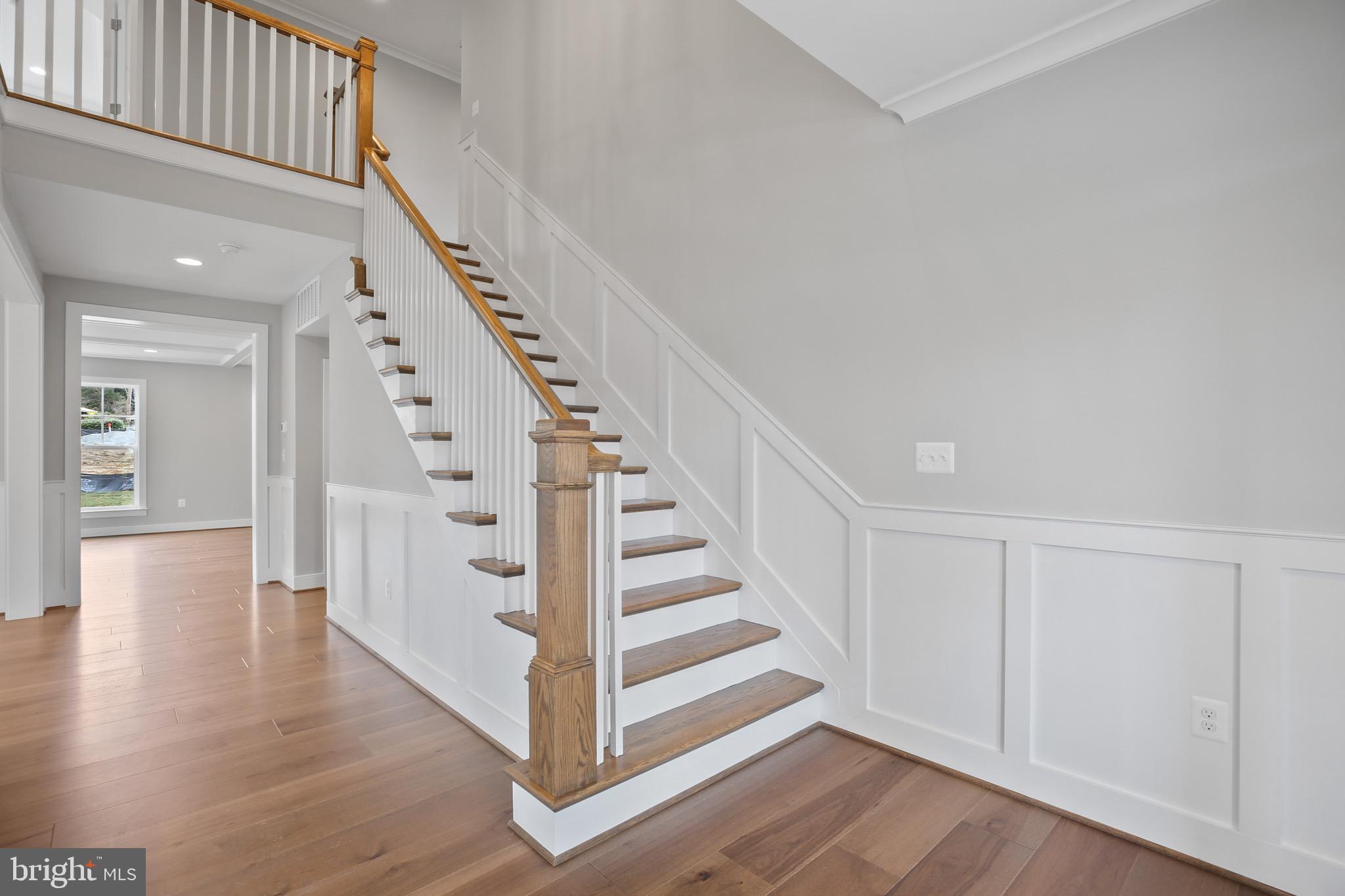 VIENNA WOODS - Residential