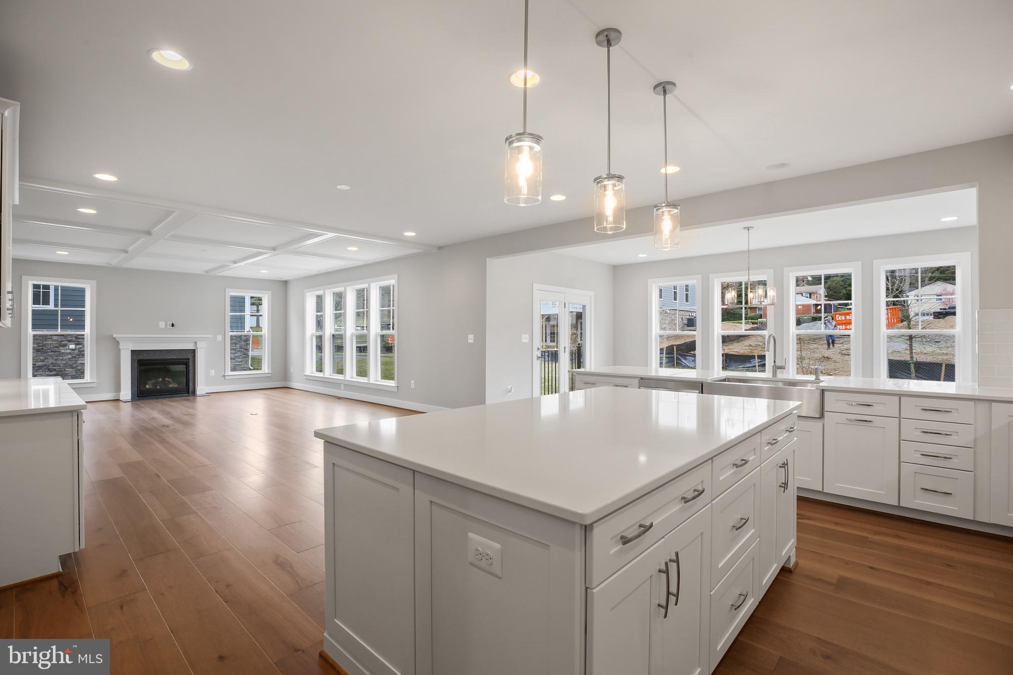 VIENNA WOODS - Residential