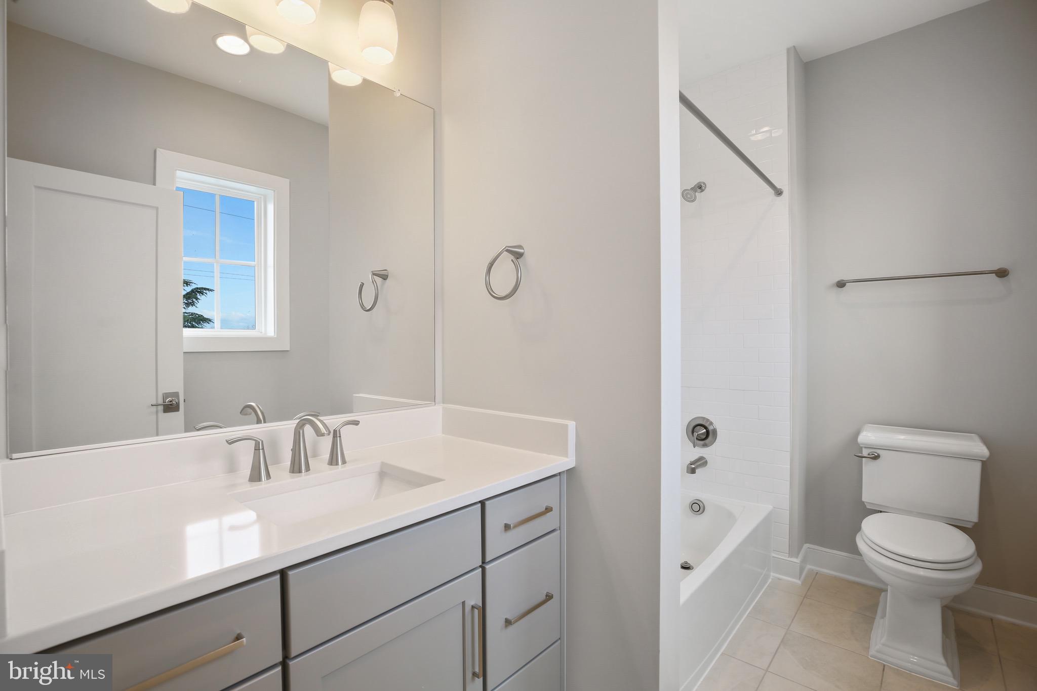 VIENNA WOODS - Residential