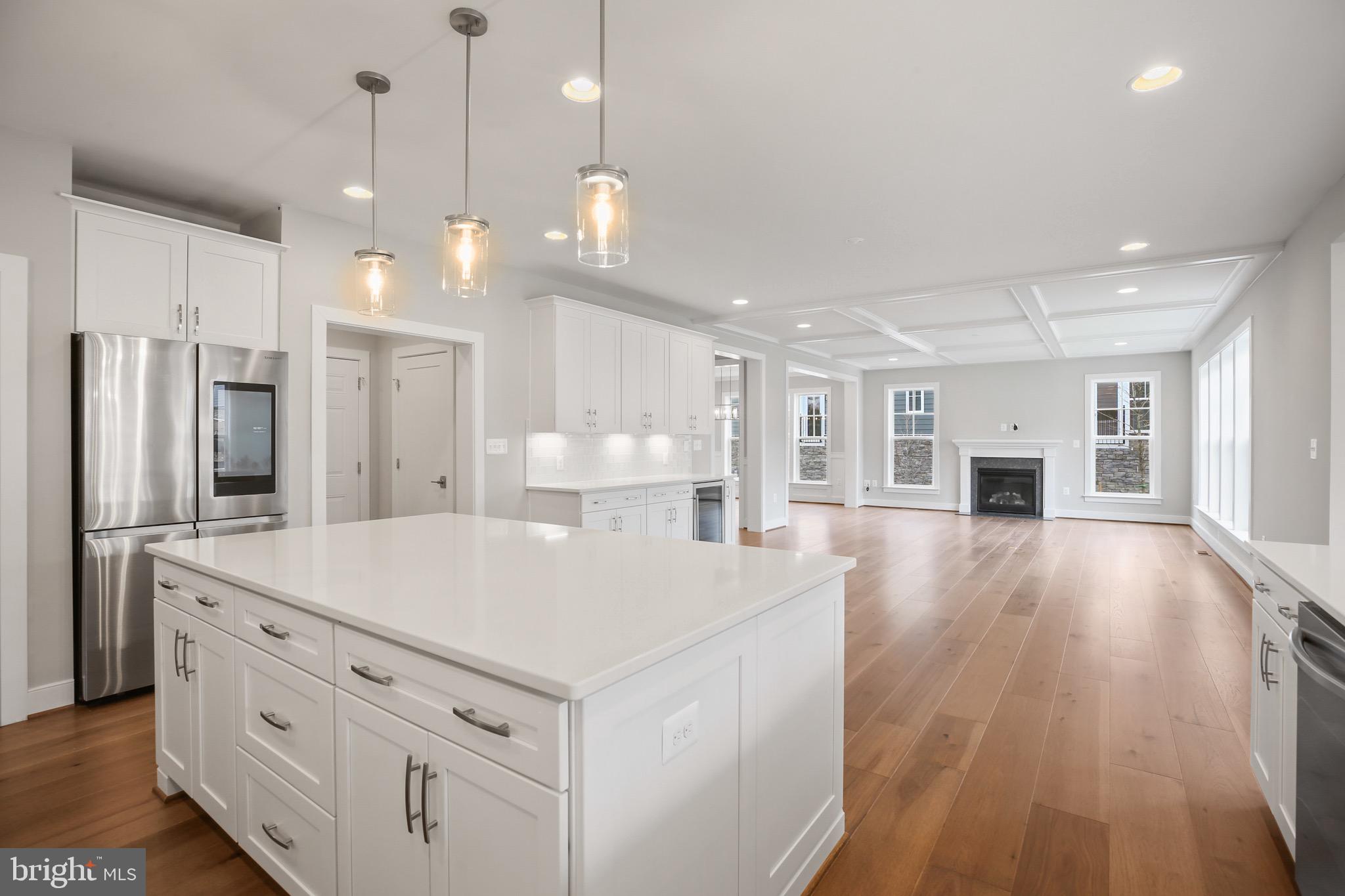 VIENNA WOODS - Residential