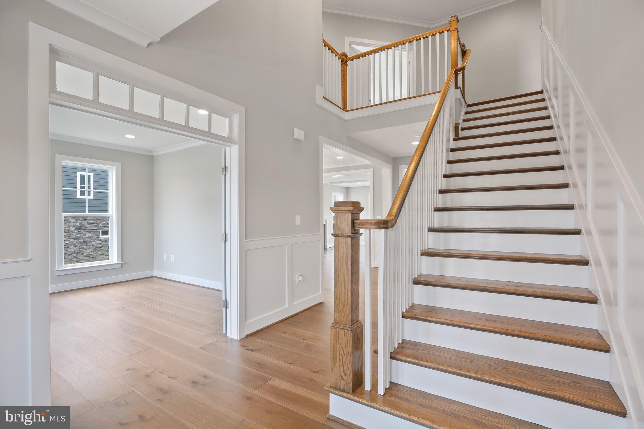 VIENNA WOODS - Residential