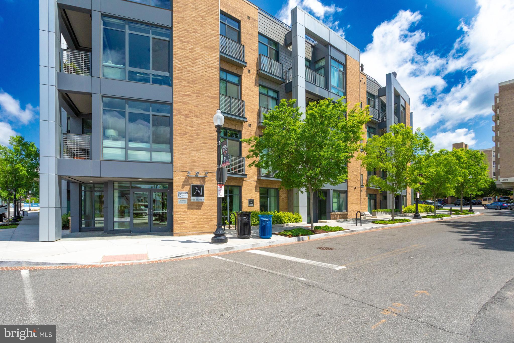 525 WATER STREET SW 319