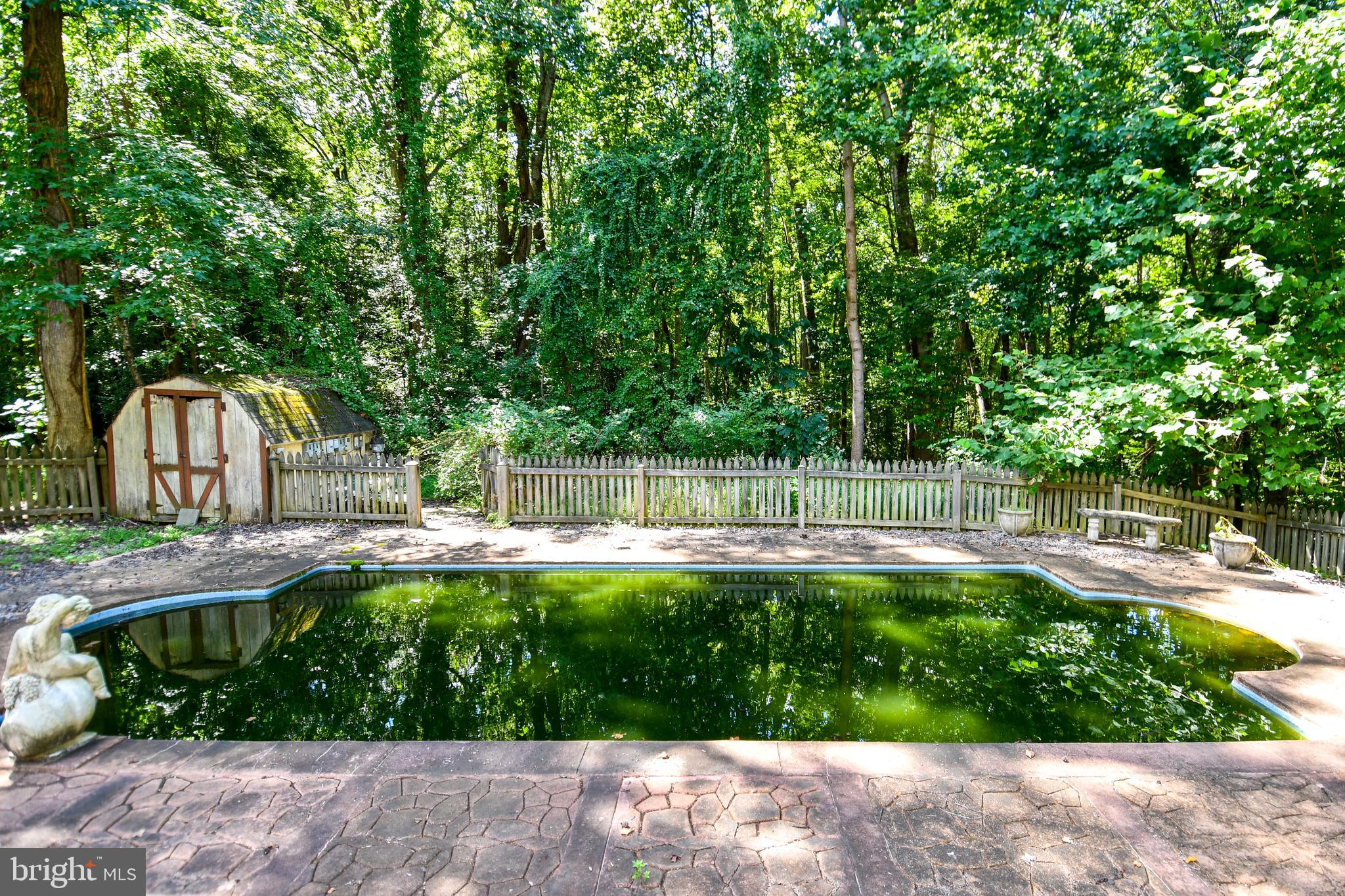 KING GEORGE ESTATES - Residential