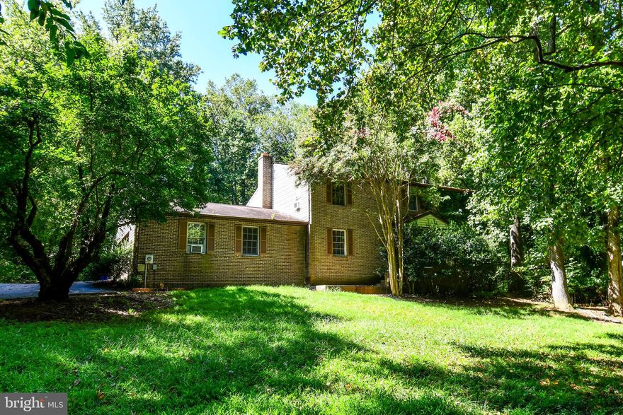 BACK ON MARKET... THIS COULD BE YOUR CHRISTMAS MIRACLE... LET'S MAKE YOUR DREAMS COME TRUE................Great property,  seller is ready.... Best time to buy is Now!! Wonderful Picturesque Lot. Lush country setting and Enjoy the Seasons Unfold .. ** Beautiful trees and foliage surround you in a breathtaking setting. Hugh home with room for everyone.. 5 Bedrooms...  Excellent Investment ... . A First-Rate Opportunity  An excellent buy for the person willing to do some work.  Fantastic Large kitchen with cooktop and bay window over looking deck and pool. Here's a great home that needs a face-lift to make it proud again.... It's a bargain for the investor or handyman....... But don't let that scare you! A little bit of effort on your part can make the "old gal" shine again****.. Beautifully Located.... so much potential *** Enjoy privacy in park-like setting on beautiful lot. Swimming pool 31-foot fiberglass with  hot tub...AS IS