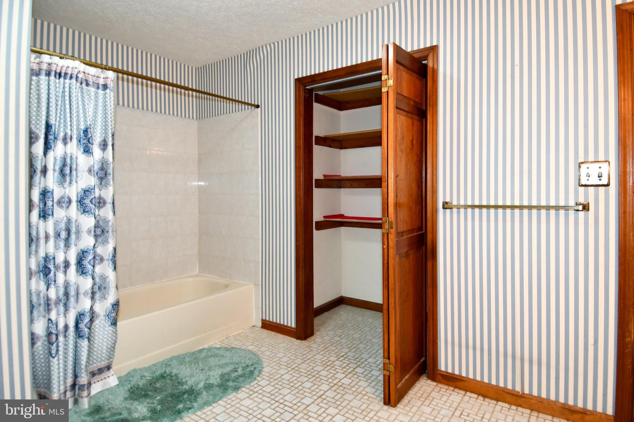 KING GEORGE ESTATES - Residential