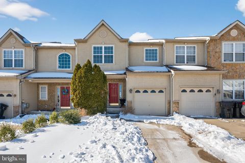 Photo of 153 Sequoia Drive, BERLIN, NJ 08009 (MLS # NJCD2110978)