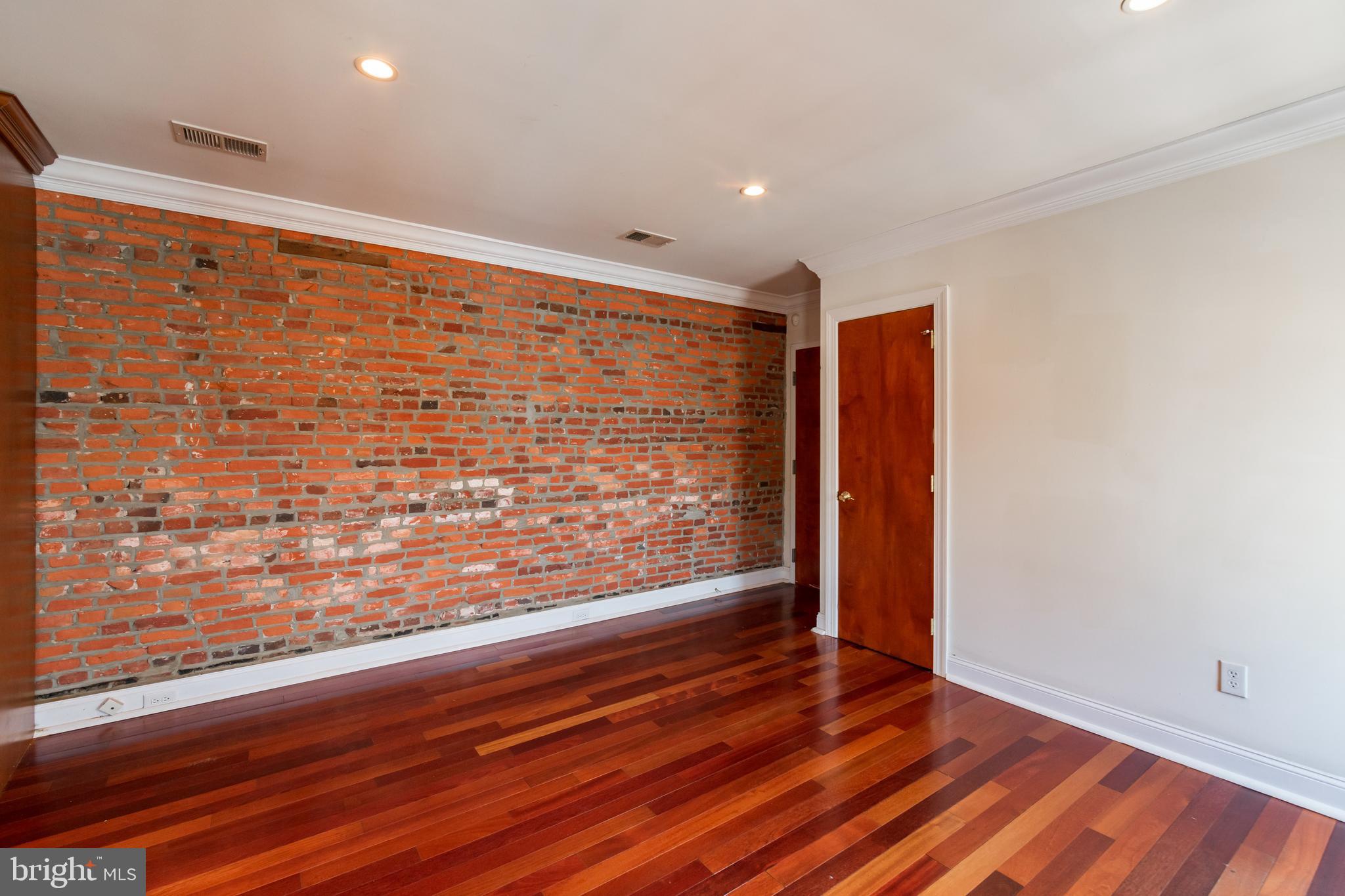 BREWERYTOWN - Residential Lease